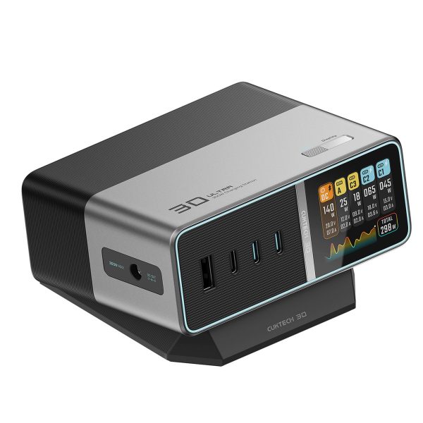 5-in-1 uzlādes stacija ar digitālo displeju USB-A USB-C 300W - sudrabkrāsas