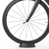 Velosipēda priekšējā riteņa atbalsts trenažierim - melns
