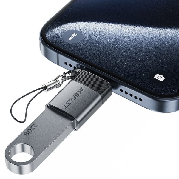 USB-A uz USB-C adapteris — pelēks