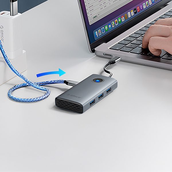 USB-C centrmezgla dokstacija - USB-A USB-C PD HDMI - pelēka