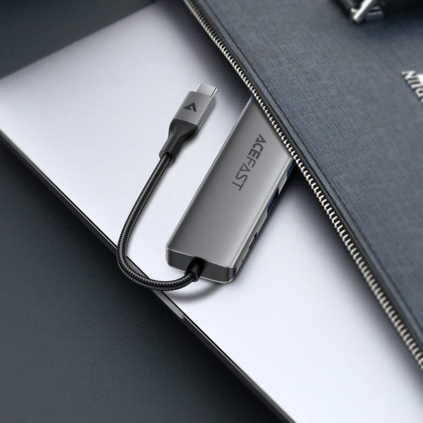 Centrmezgla dokstacija 6-in-1 USB-C - UAB-A USB-C HDMI SD 4K 60Hz PD 90W - pelēka