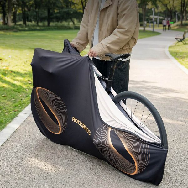 1035313-7-pokrowiec-elastyczny-na-rowery-gorskie-gravelowe-rockbros-hurtownia-dropshipping.jpg Elastīgs pārvalks 24–29 collu elektriskajiem grants kalnu velosipēdiem un 700C šosejas velosipēdiem — melns